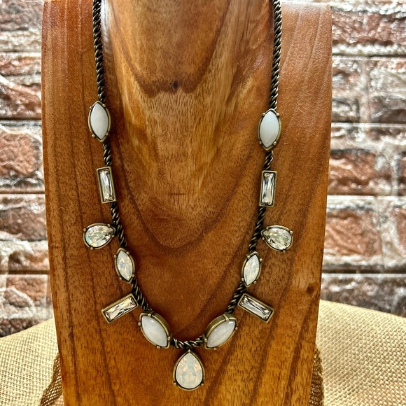 Silpada KR Collection "Crystal Clear" Rhinestone Brass Statement Necklace - Picture 2 of 8